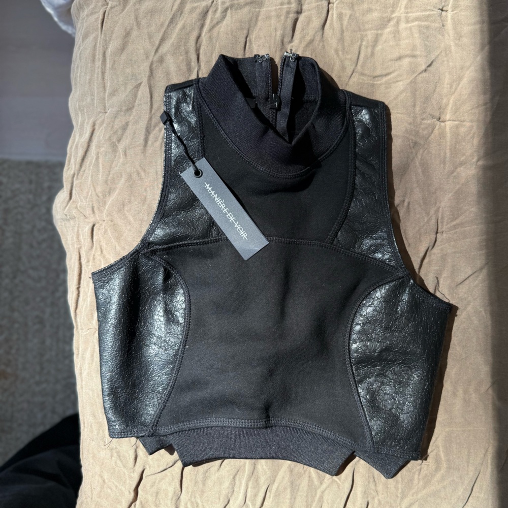 Maniere De Voir Black top - shirt